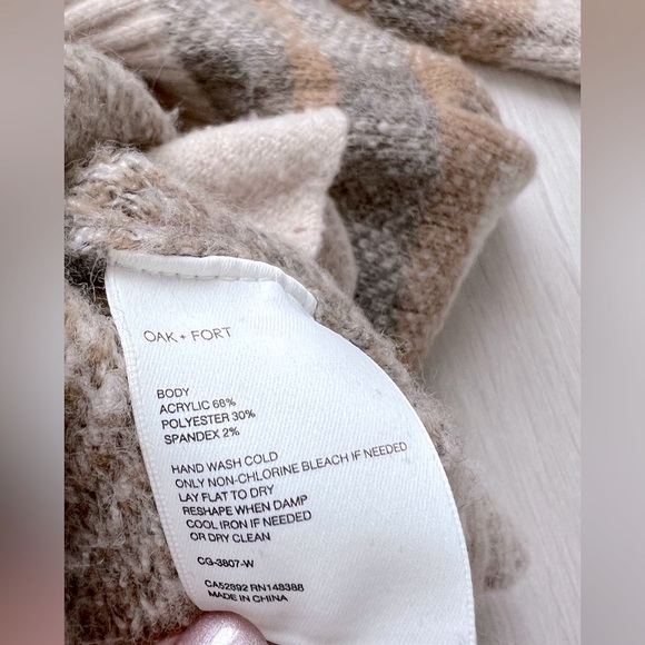 OAK + FORT Fuzzy Oversized Plaid Cardigan - Picture 5 of 8